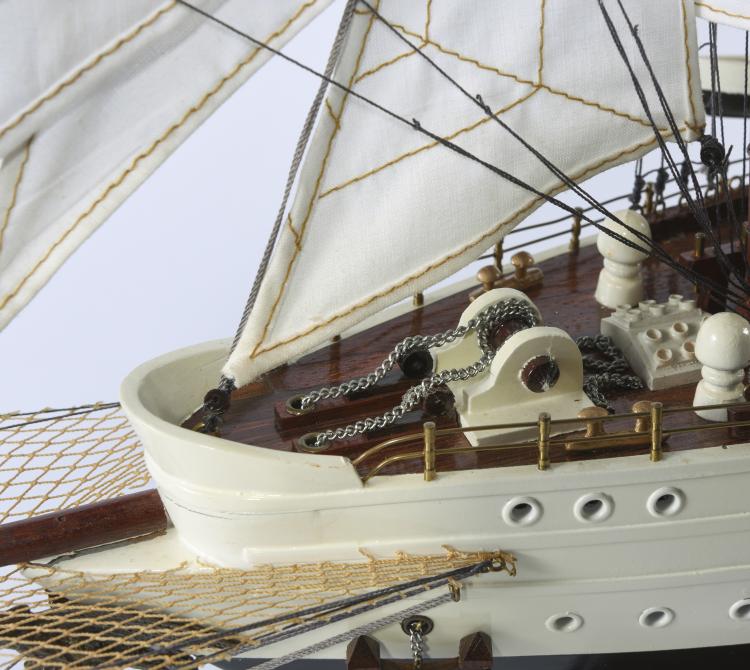 Bild 5 zu Objekt, Schiffsmodell Viermast-Bark 'Esmeralda', 141A 267