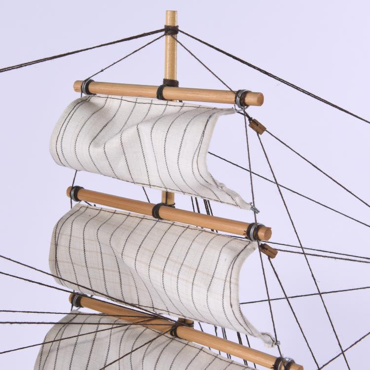 Bild 3 zu Objekt, Schiffsmodell Dreimast-Bark 'Marco Polo', 141A 268