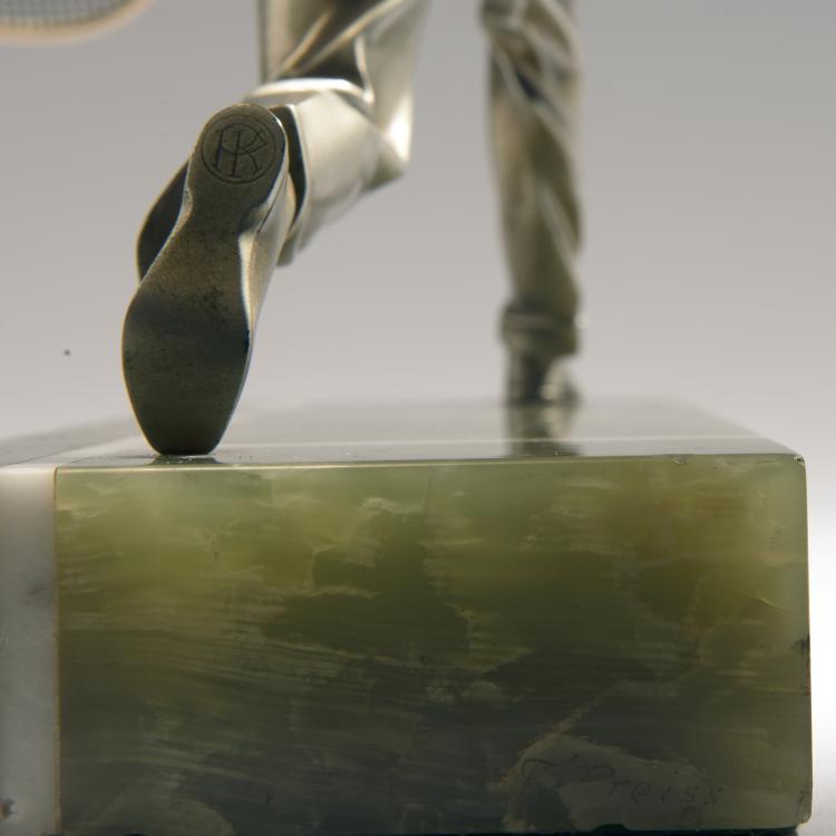 Bild 15 zu Objekt, 'Tennis Player', c. 1928, 141D 15