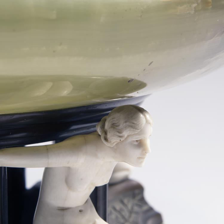 Bild 4 zu Objekt, 'Grecian Maidens supporting dish', 1920s , 141D 5