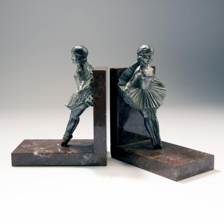 Bild 1 zu Objekt, Paar Buchst&uuml;tzen, kleine Ballerina, 1920er Jahre, BAI, Frankreich, 141C 724