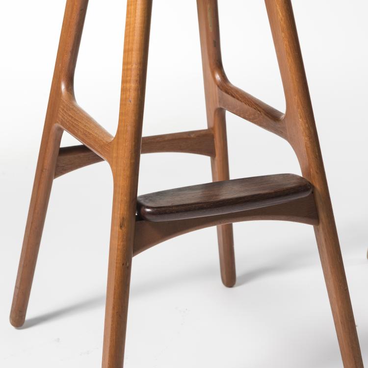 Bild 3 zu Objekt, Drei Barhocker 'OD 61', um 1964, Oddense Maskinsnedkeri, Odense, 143B 437