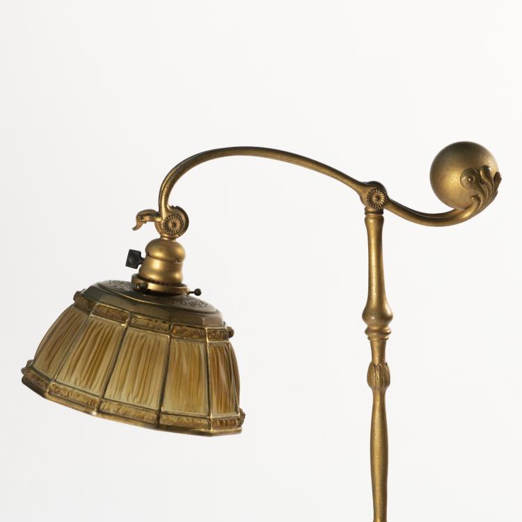 Bild 2 zu Objekt, Floor lamp, 1913, Tiffany Studios, New York, 141C 544