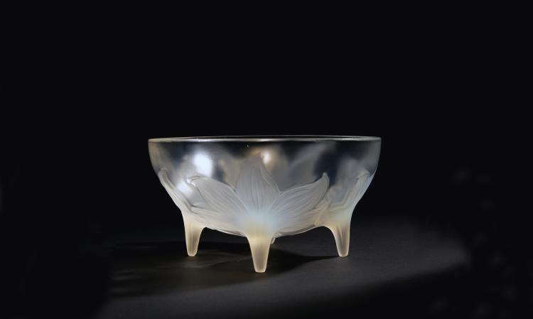 Hauptbild zu Objekt, Schale 'Lys', 1924, Lalique, Ren&eacute;, Wingen-sur-Moder, 141B 326