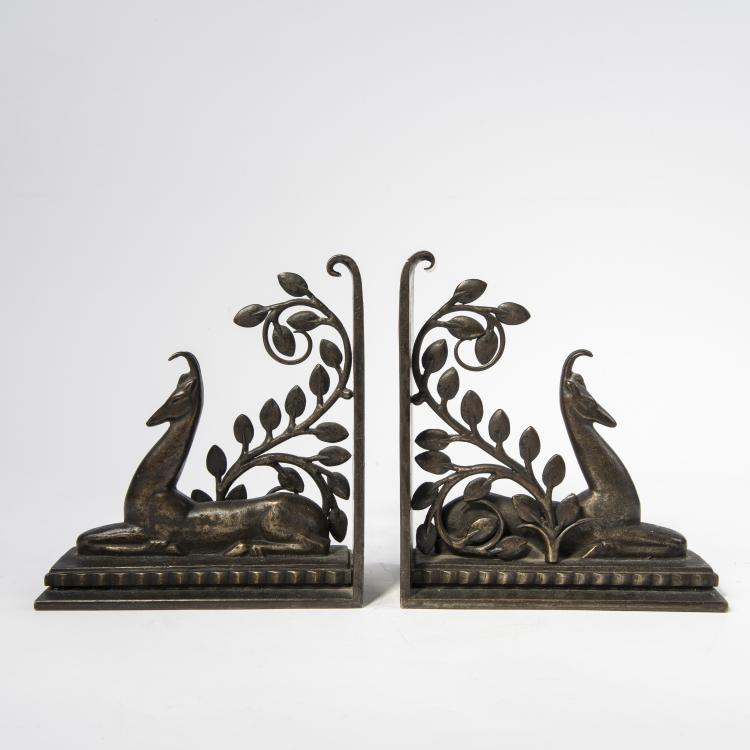 Bild 3 zu Objekt, Zwei Buchst&uuml;tzen 'Hirsch', 1927, Brandt, Edgar, Paris, 141C 638