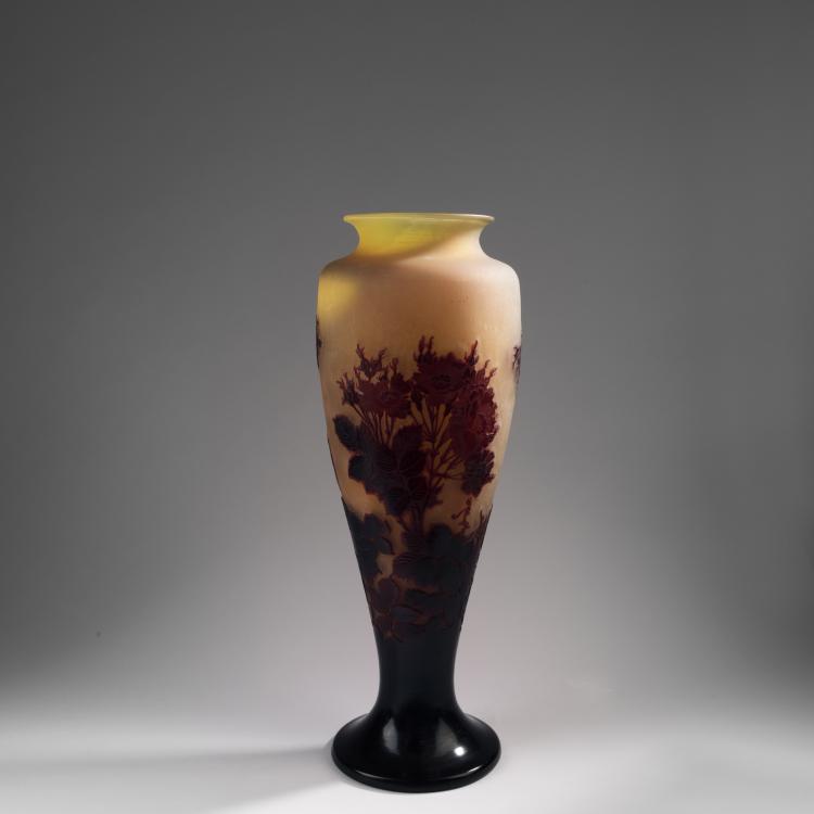 Bild 1 zu Objekt, Bodenvase 'Roses grimpantes', 1920er Jahre, Gall&eacute;, Etablissements, Nancy, 141C 497