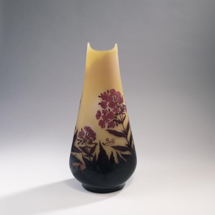 Bild 1 zu Objekt, Tall 'Laurier rose' vase, 1920s, Gall&eacute;, Etablissements, Nancy, 141C 498