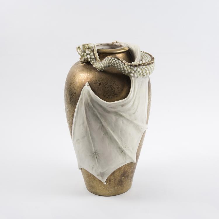 Bild 2 zu Objekt, Vase mit zweifl&uuml;geligem Drachen, um 1905, Stellmacher, Eduard, Turn-Teplitz, 141C 625