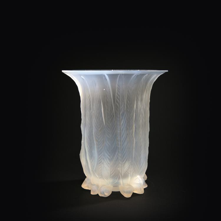 Hauptbild zu Objekt, 'Eucalyptus' vase, 1925, Lalique, Ren&eacute;, Wingen-sur-Moder, 141B 333