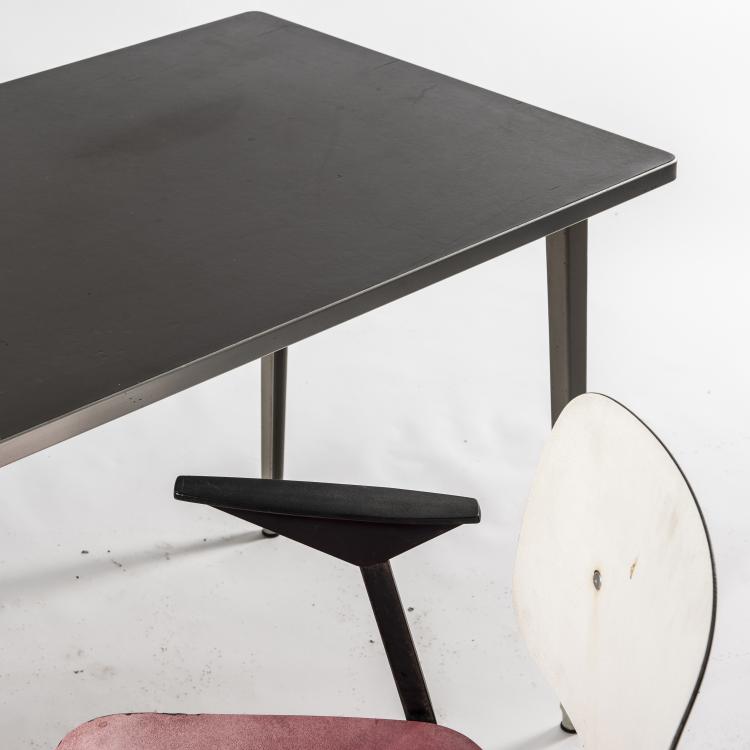 Bild 4 zu Objekt, Schreibtisch 'Revolt' mit Armlehnstuhl 'Revolt', 1954, Ahrend Cirkel, Den Haag, 143B 329