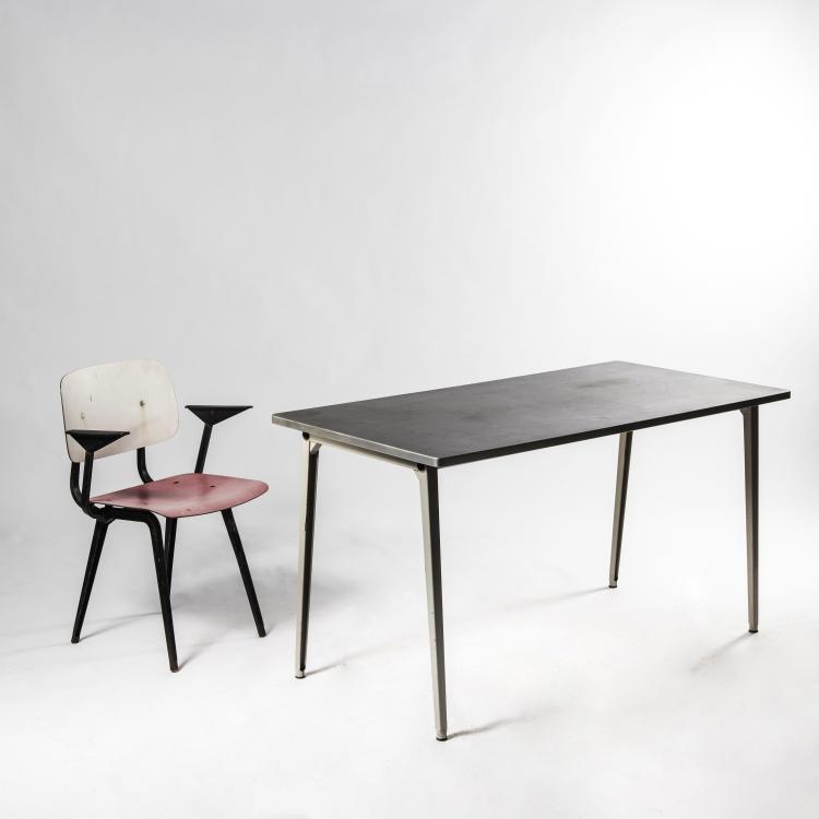 Bild 5 zu Objekt, Schreibtisch 'Revolt' mit Armlehnstuhl 'Revolt', 1954, Ahrend Cirkel, Den Haag, 143B 329