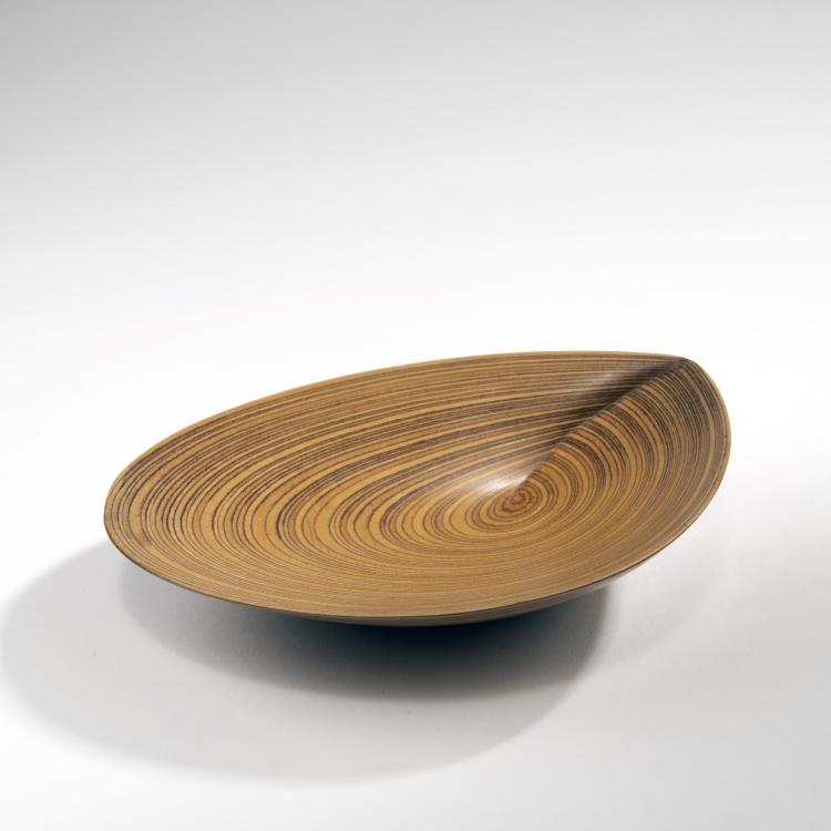 Hauptbild zu Objekt, 'Leaf' dish, 1951, Soinne & Kni, Helsinki., 142A 111