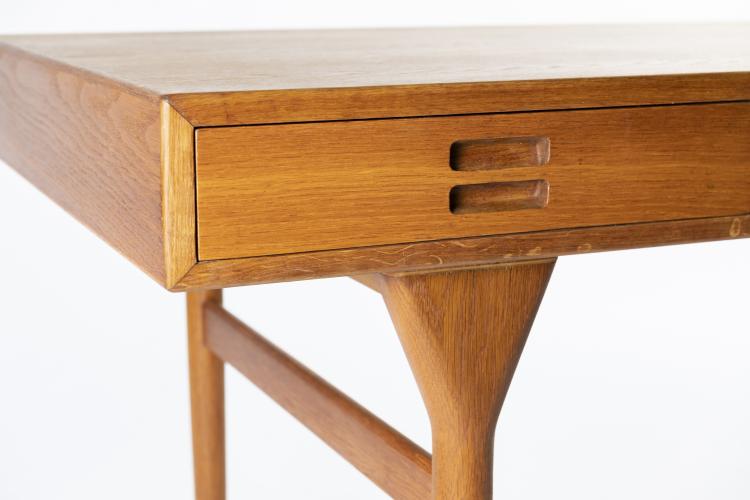Bild 4 zu Objekt, '93' writing desk, 1952, S&oslash;ren Willadsen Furniture, Vejen, D&auml;nemark., 142A 108