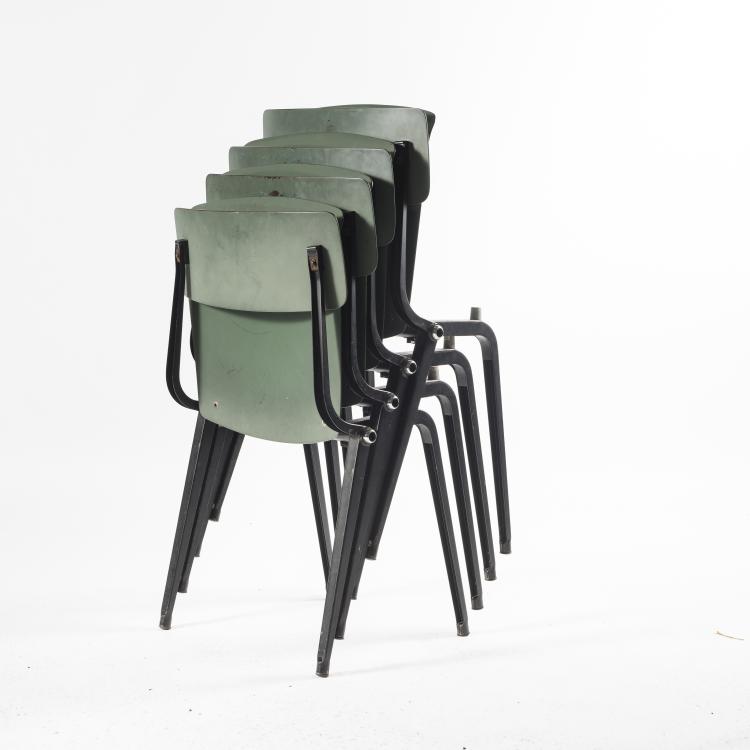 Hauptbild zu Objekt, Vier Klappst&uuml;hle 'Revolt' - 'Theatre chair', 1954, Ahrend Cirkel, Den Haag, 143B 328