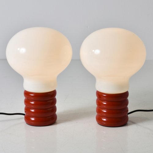 Zwei Tischleuchten 'Bulb', 1966