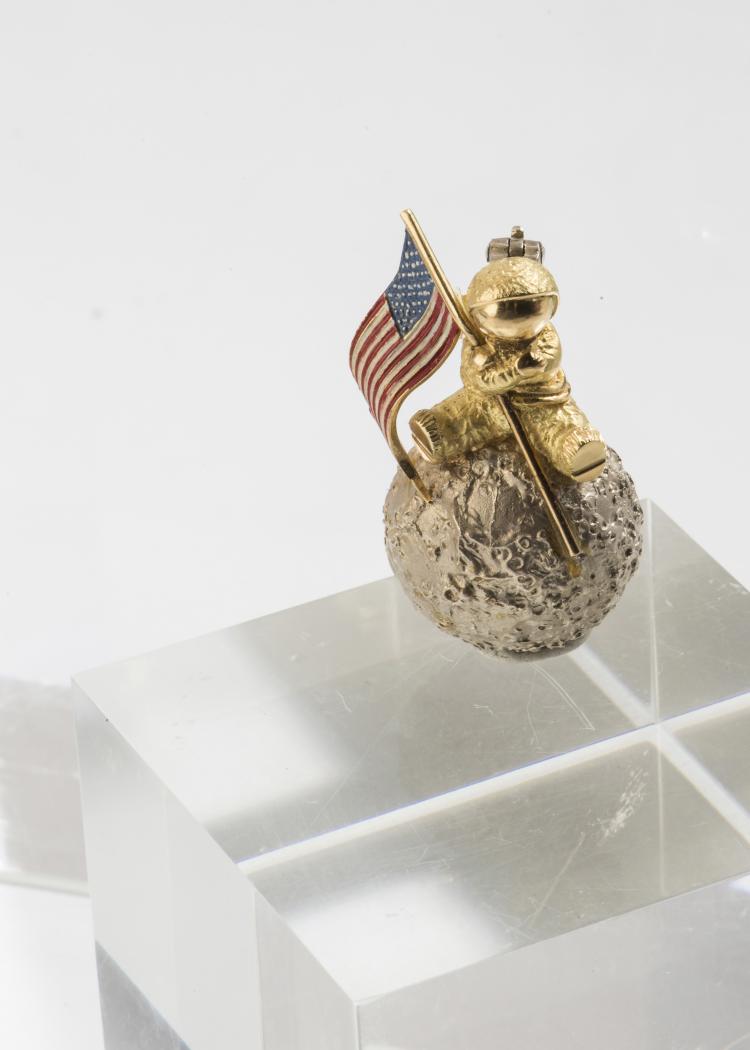 Hauptbild zu Objekt, 'Man on the Moon' brooch, c. 1969, Wolfers, Freddy, Br&uuml;ssel, 142B 317