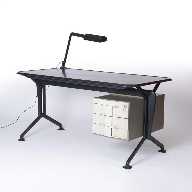 Hauptbild zu Objekt, Schreibtisch 'Arco' mit Schreibtischleuchte, 1963, Olivetti, Ivrea, 143A 179