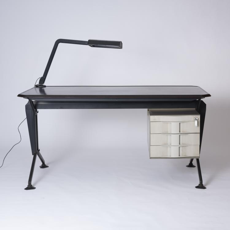Bild 4 zu Objekt, Schreibtisch 'Arco' mit Schreibtischleuchte, 1963, Olivetti, Ivrea, 143A 179