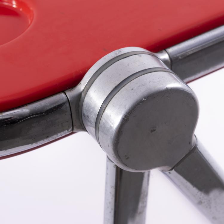 Bild 6 zu Objekt, Klappschreibtisch 'Platone', 1970 und zwei St&uuml;hle 'Plia', 1969, Anonima Castelli, Bologna, 143A 209