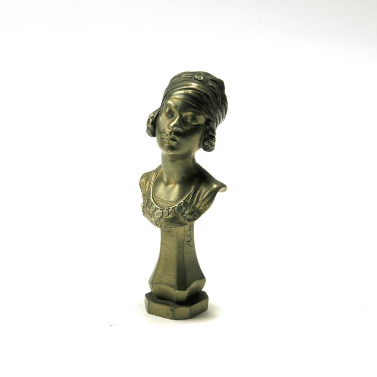 Bild 1 zu Objekt, Bust of a young woman, c. 1900, Alexandre Auguste Caron, 144B 291