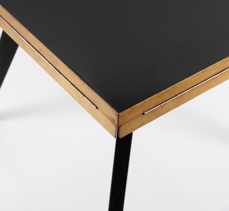 Bild 4 zu Objekt, Table 'quadratrund', 1949, Horgen-Glarus, M&ouml;belfabrik, Glarus; Wohnbedarf AG Z&uuml;rich / Basel, 145A 135