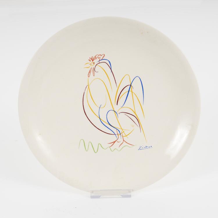 Bild 2 zu Objekt, Vier Porzellan-Teller mit Picasso-Motiven: Friedenstaube, 'Le Coq', weibliches Profil, T&auml;nzer in Landschaft, 1970er Jahre, Limoges E.C.P.L.P, 145C 495