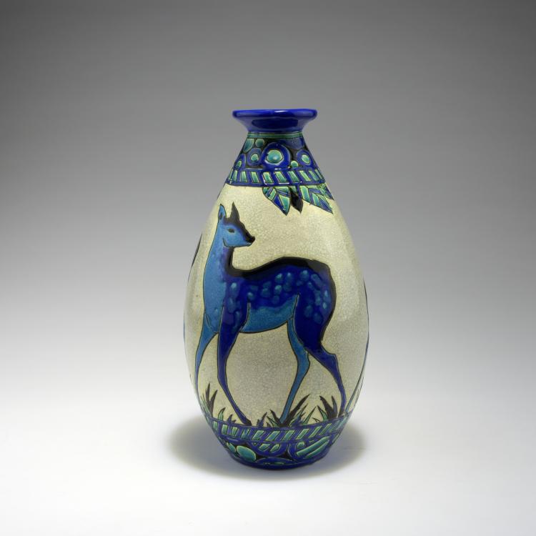 Bild 3 zu Objekt, 'Biches bleues' vase, c. 1924, Charles Catteau, Boch Fr&egrave;res, La Louvi&egrave;re, 144B 421