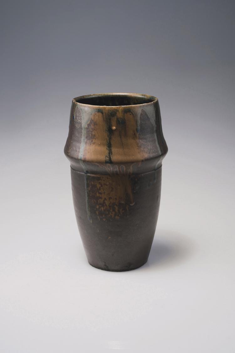 Hauptbild zu Objekt, Vase, c. 1900, Lee, William; Lion, Eug&egrave;ne, Saint-Amand-en-Puisaye, 144B 432