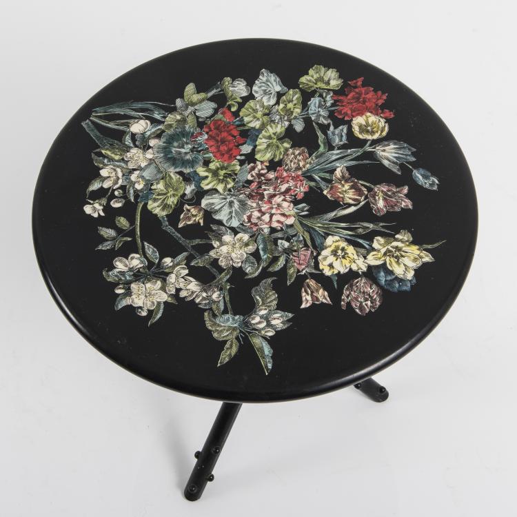 Bild 2 zu Objekt, Beistelltisch 'Fiori', 1960er Jahre, Fornasetti, Maliand, 143A 102