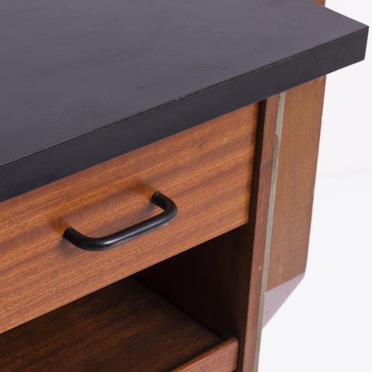 Bild 4 zu Objekt, Bibliothekstisch, um 1960, Italien, 143A 160