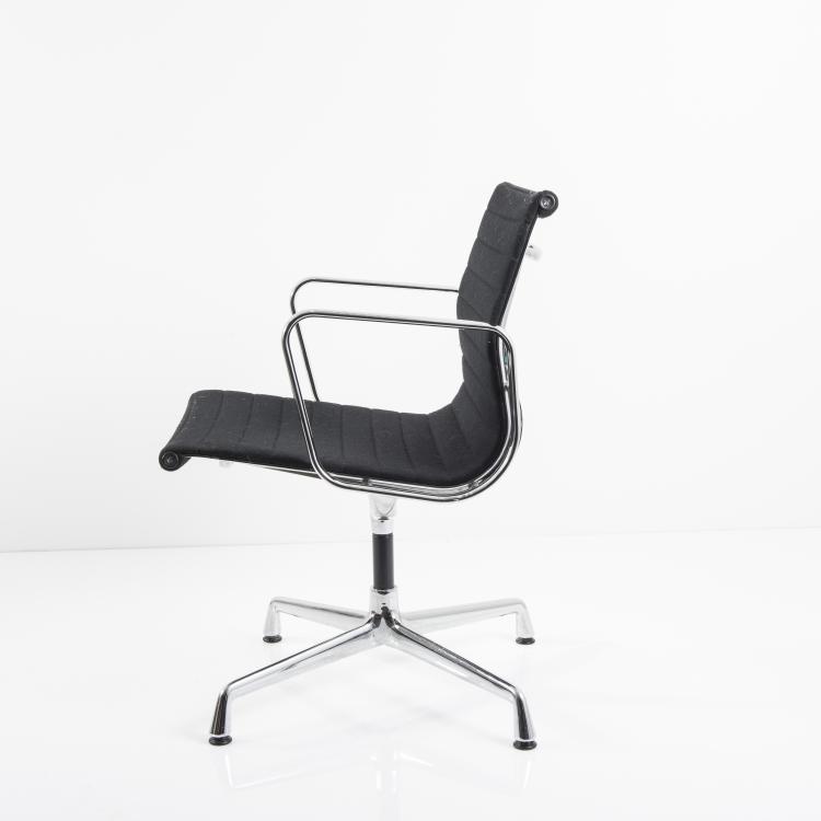 Bild 3 zu Objekt, Armlehnstuhl 'Aluminium Group', 1958, Vitra Design, Weil am Rhein, 143B 355